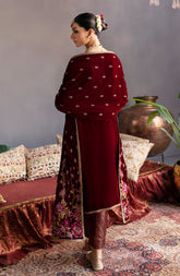 Makhmal Luxury Embroidered Velvet Collection By Emaan Adee 02