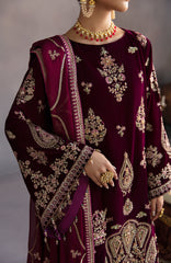 Makhmal Luxury Embroidered Velvet Collection By Emaan Adee 04