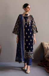 Makhmal Luxury Embroidered Velvet Collection By Emaan Adee 03