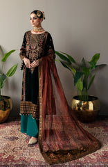 Makhmal Luxury Embroidered Velvet Collection By Emaan Adee 06