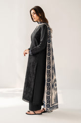 Xenia Le'Essence Summer 26