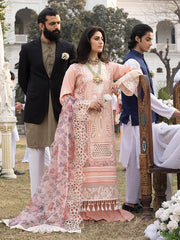 Mahrukh Luxury Lawn Collection By Mahnur (DAISY)