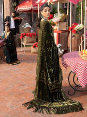 Mahrukh Luxury Winter Collection By Mahnur 2A