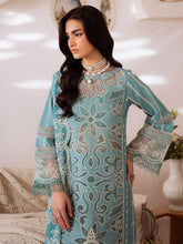 Shanaya Lawn '26 By Mahnur