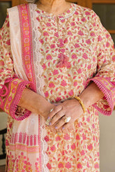 Gul Ahmed Lawn Collection