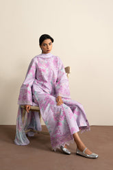 The Bare Minimum Lawn'25 By Ayzel