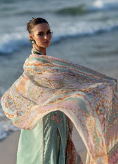 Zoha Ansab Jahangir Lawn