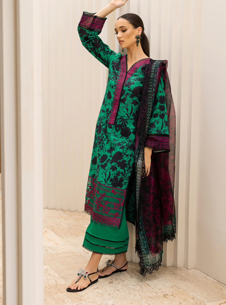 Tahra Lawn By Zainab Chottani