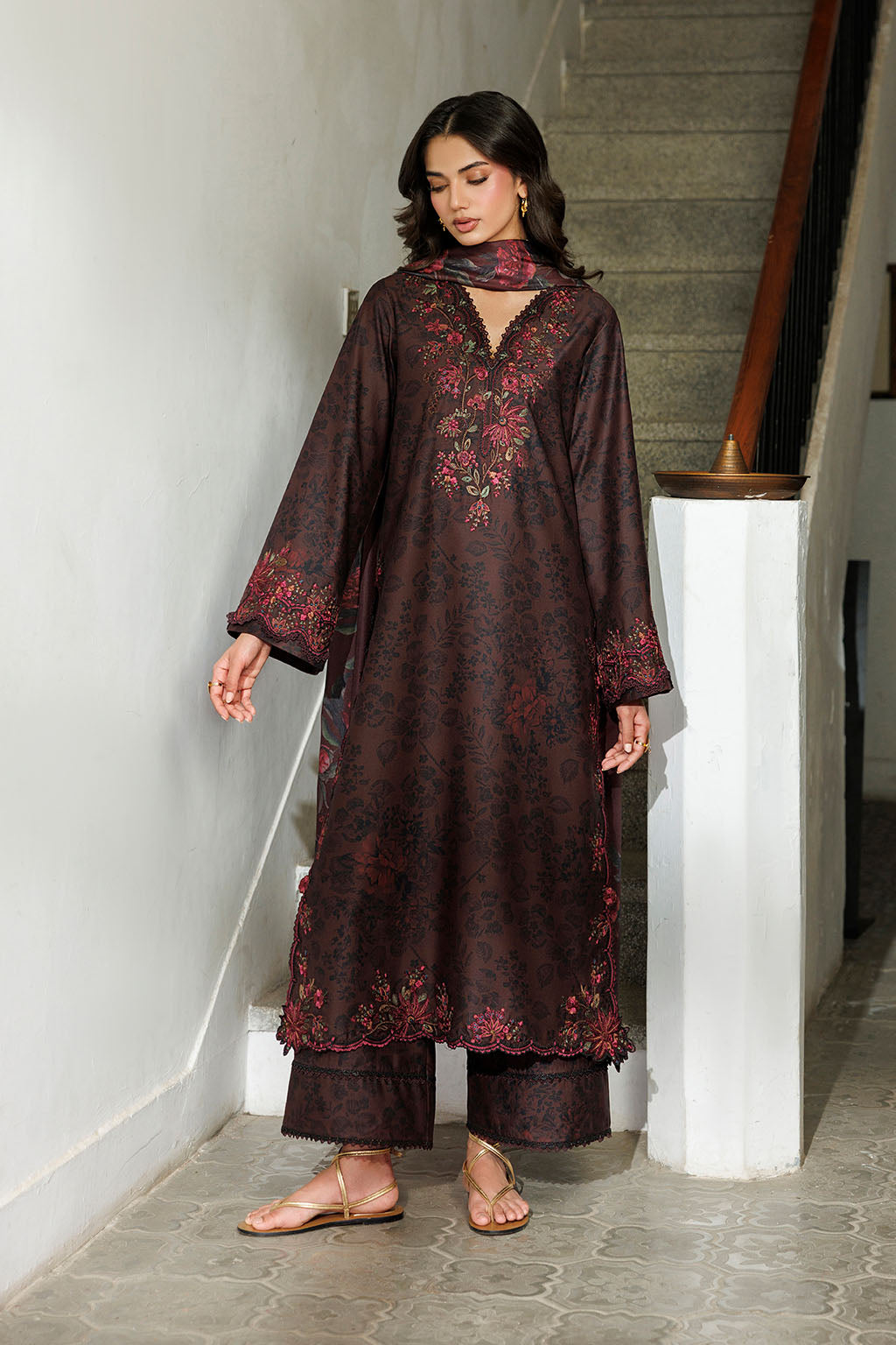 IZNIK PRE-FALL '26