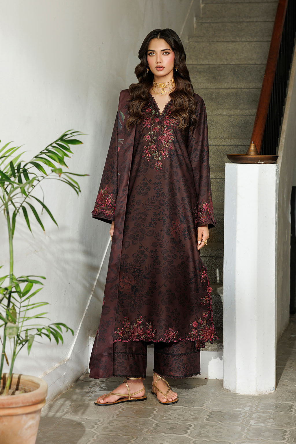IZNIK PRE-FALL '26