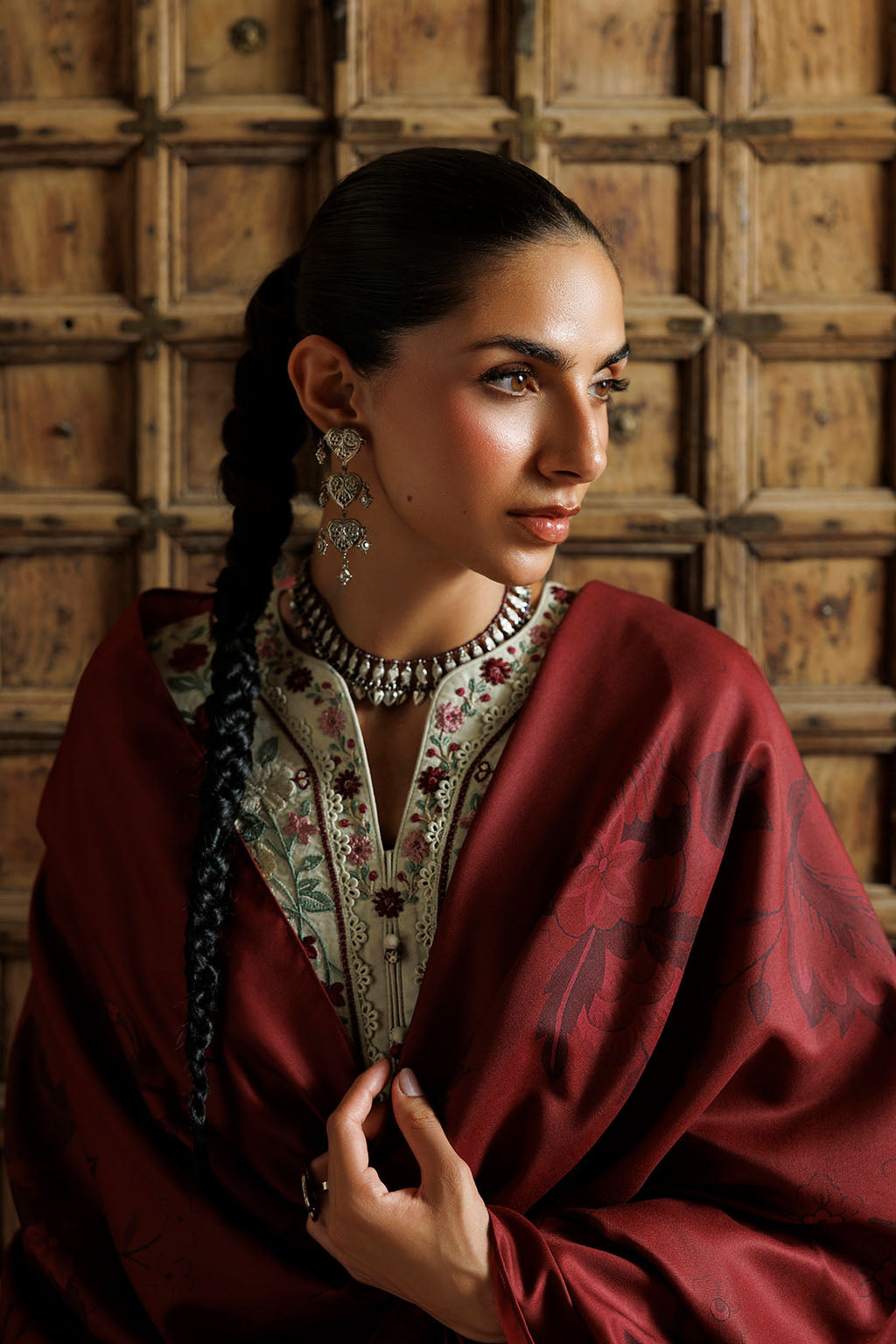 IZNIK PRE-FALL '26