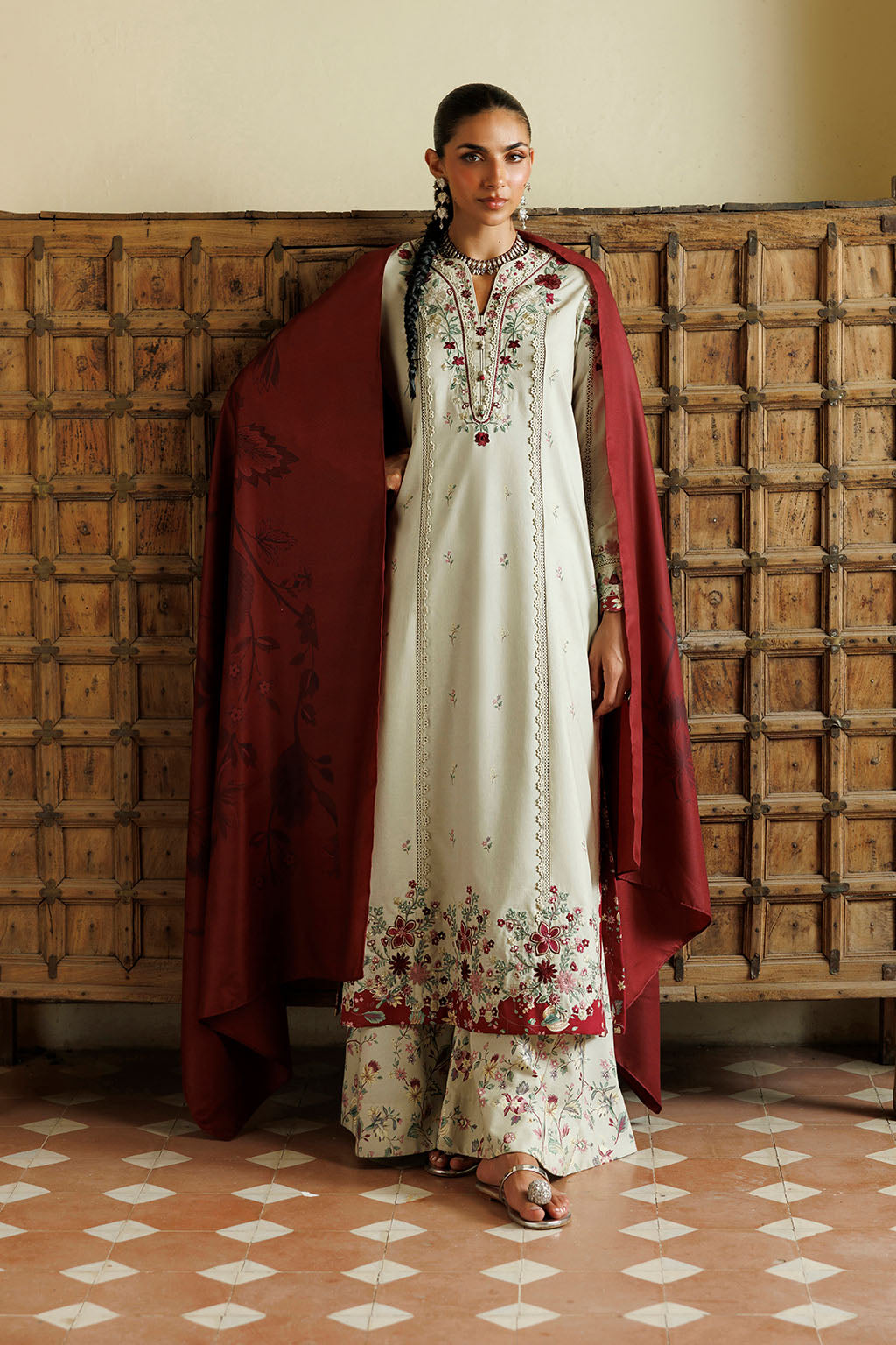 IZNIK PRE-FALL '26