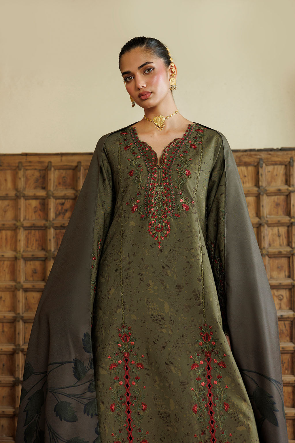IZNIK PRE-FALL '26
