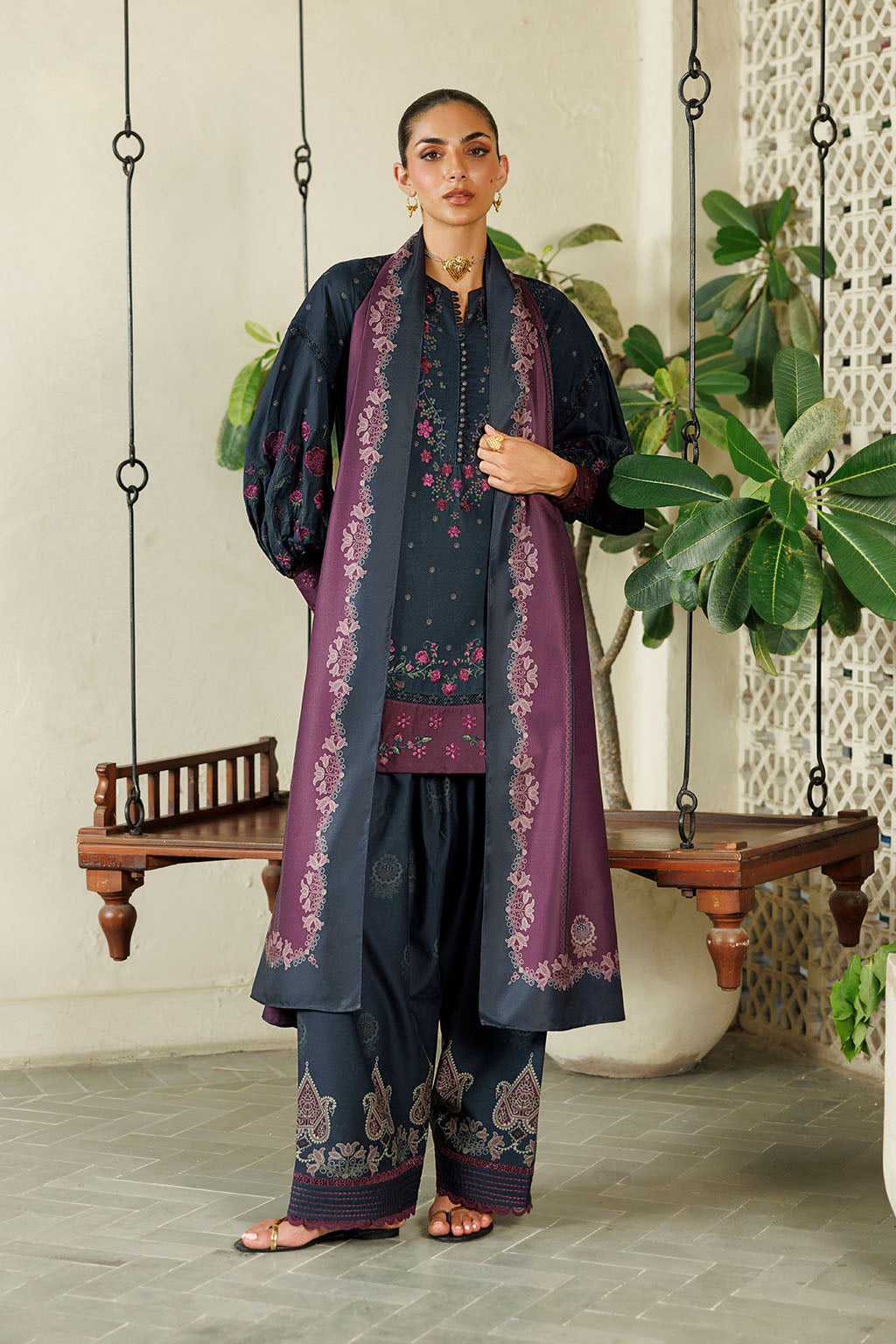IZNIK PRE-FALL '26