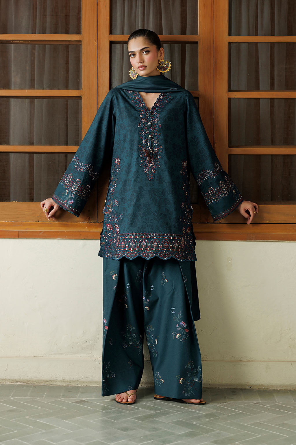 IZNIK PRE-FALL '26