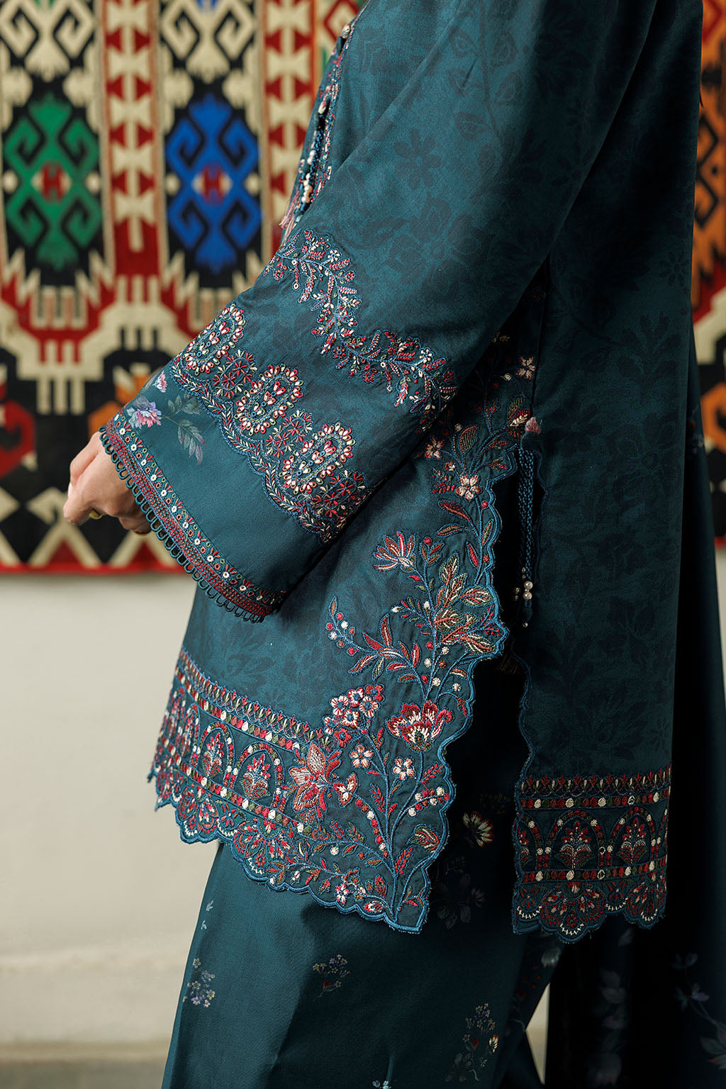 IZNIK PRE-FALL '26