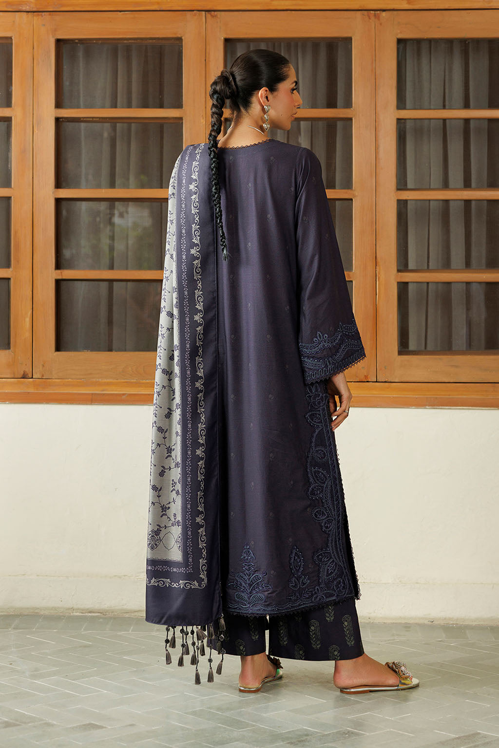 IZNIK PRE-FALL '26