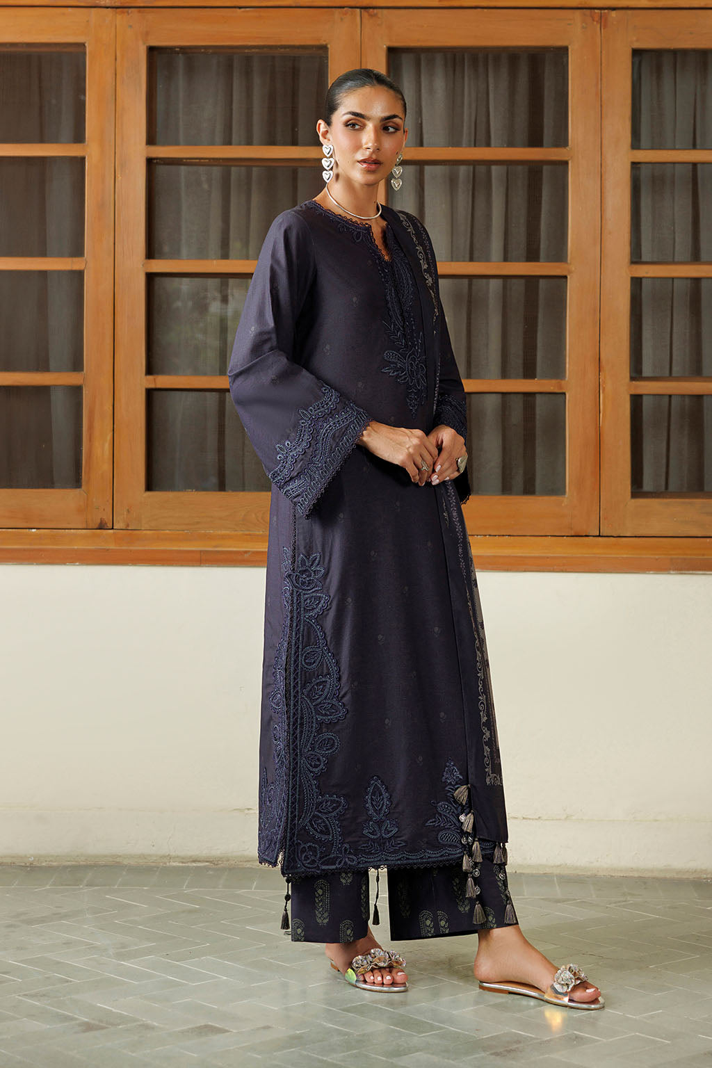 IZNIK PRE-FALL '26