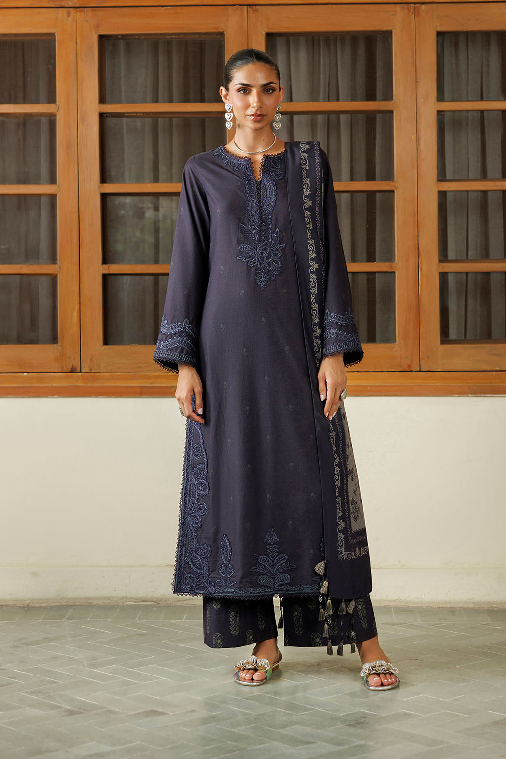 IZNIK PRE-FALL '26