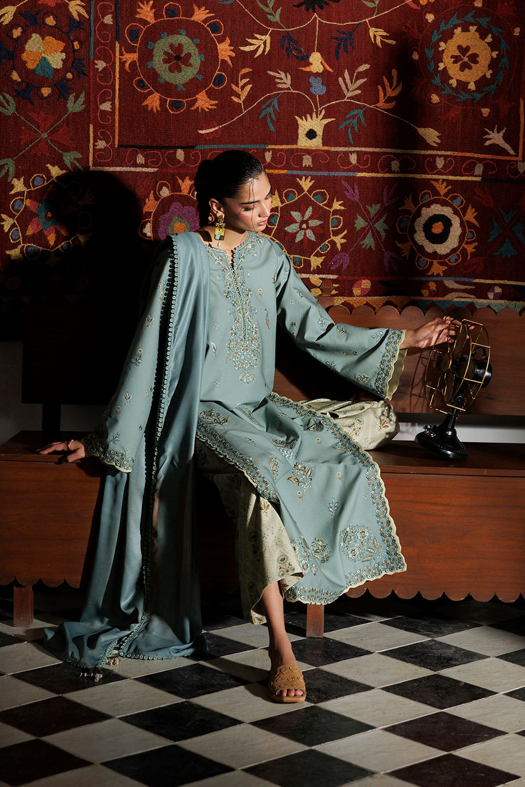 IZNIK PRE-FALL '26