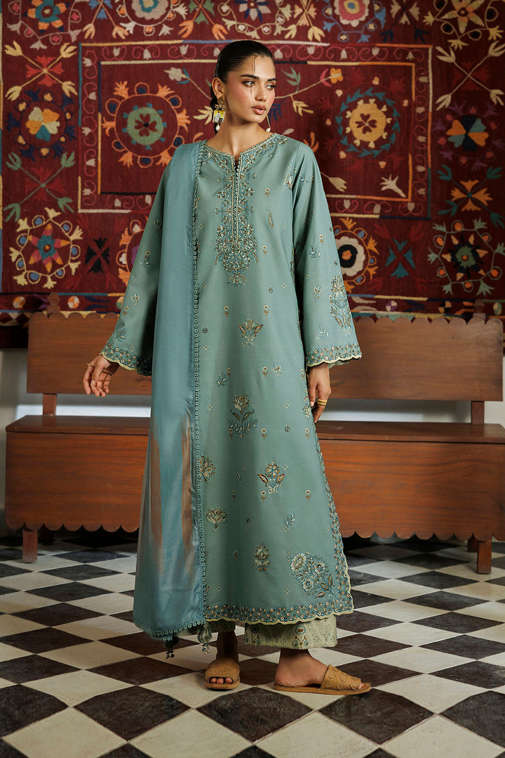 IZNIK PRE-FALL '26