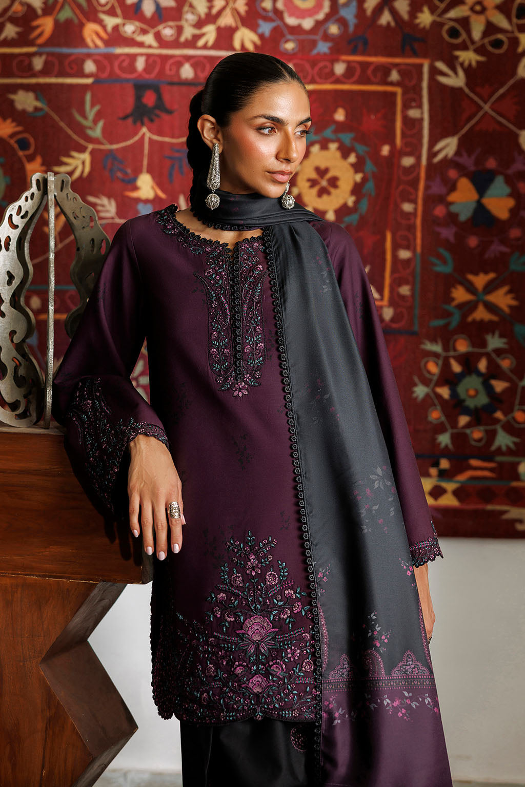 IZNIK PRE-FALL '26