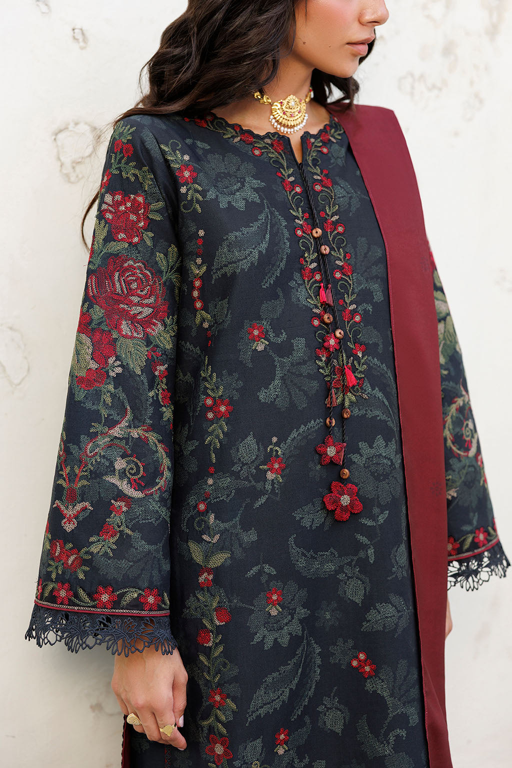 IZNIK PRE-FALL '26