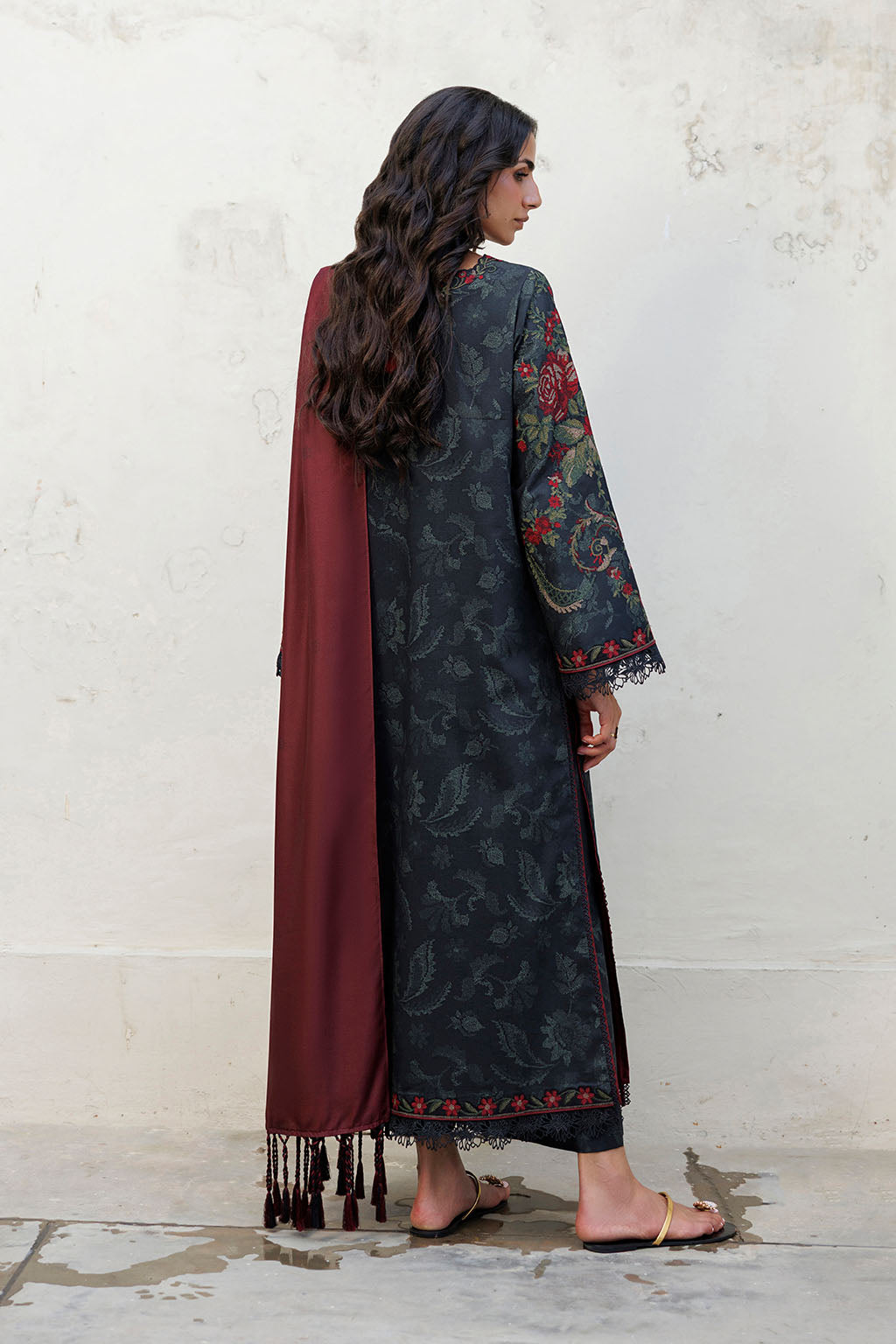 IZNIK PRE-FALL '26
