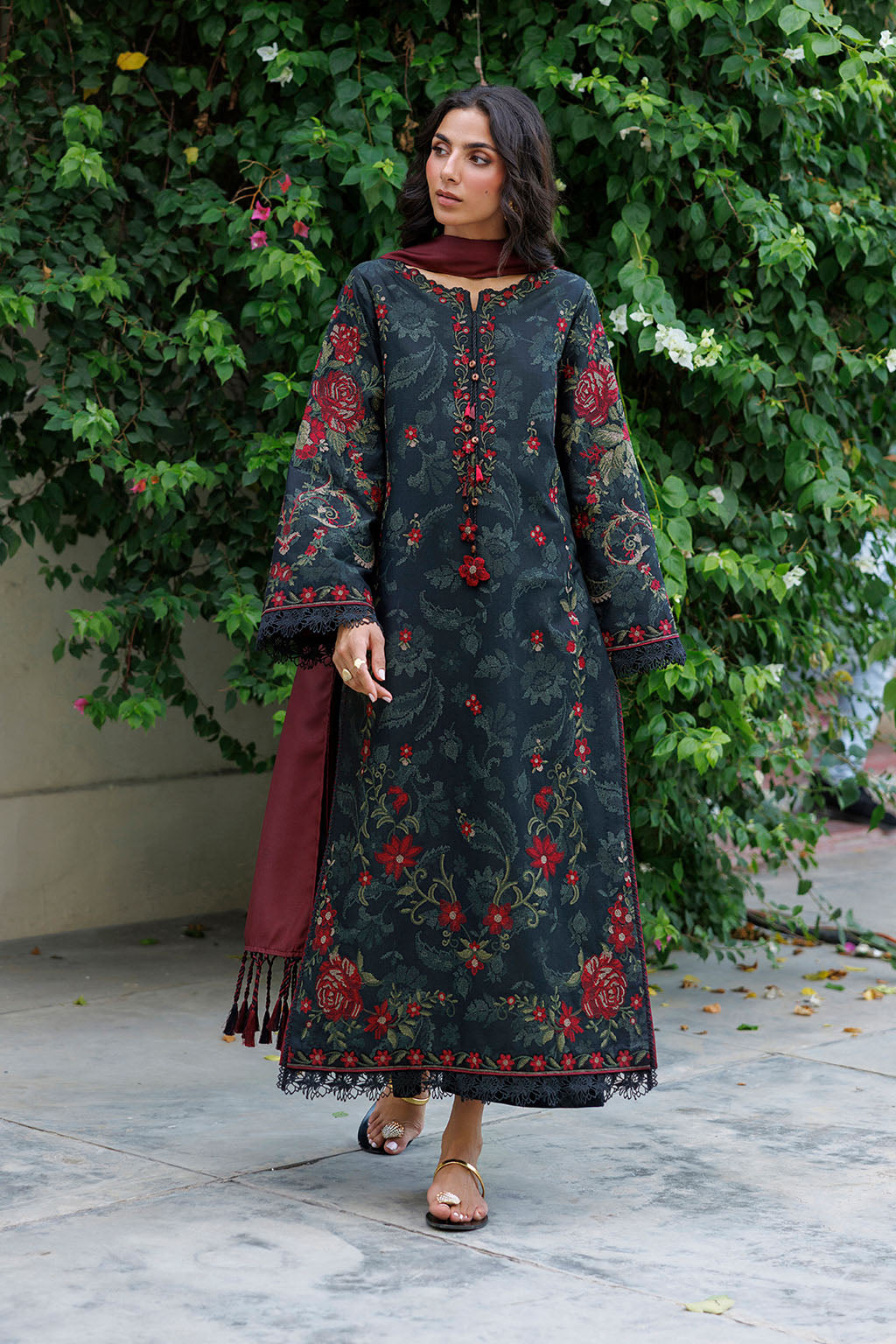 IZNIK PRE-FALL '26