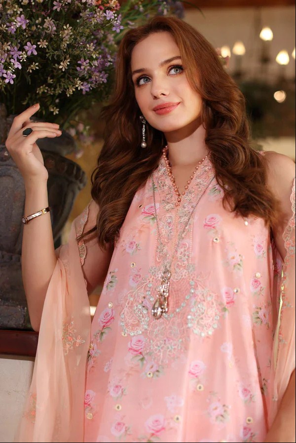 Saadia Asad Eid Luxury Lawn-D1