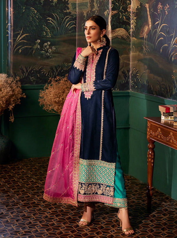 Zainab Chottani Velvet Collection AMIRA D-4