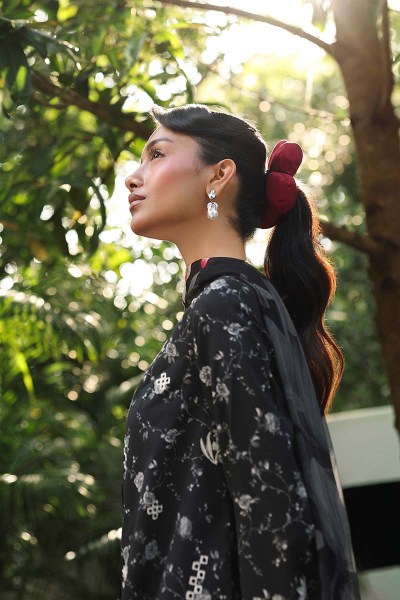 Qalamkar Q Prints Embroidered Lawn 2026