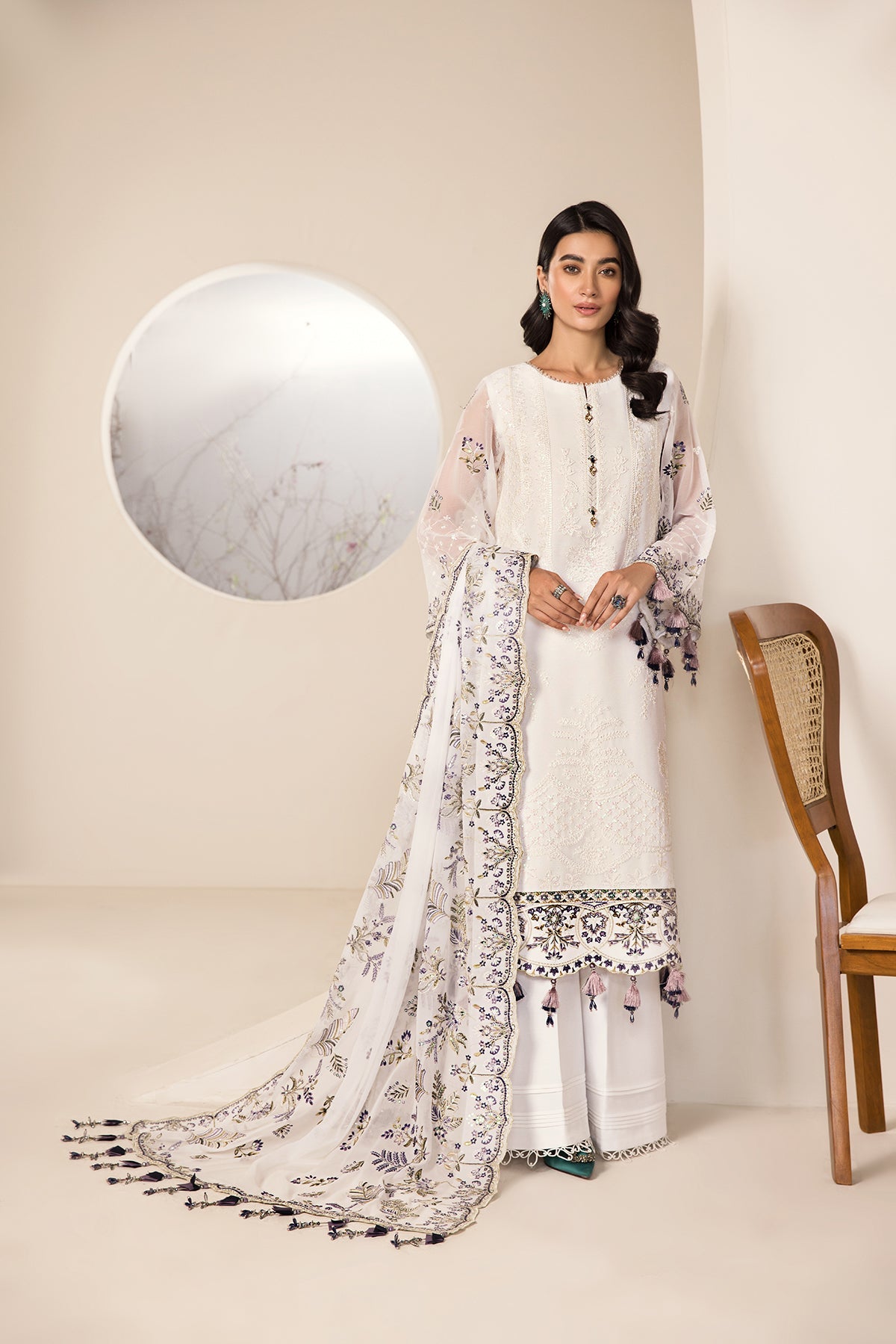 Alizeh Lamhay Festive