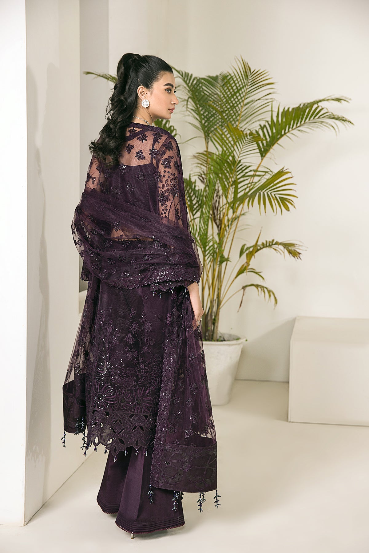 Alizeh Lamhay Festive