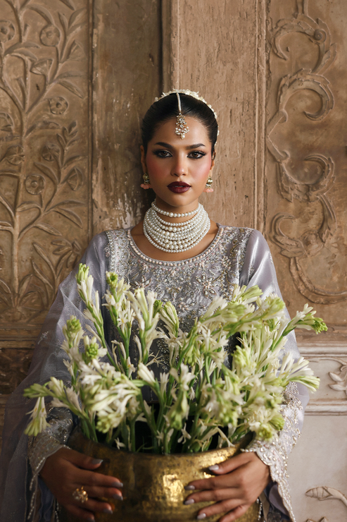 Romansiyyah Luxury Formal '25 By Emaan Adeel