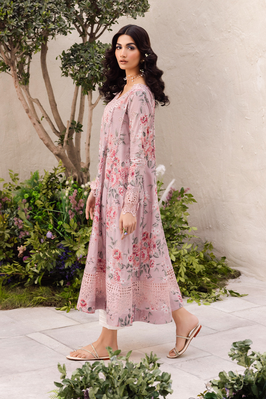 IZNIK Dahlia Luxury Lawn Collection 09