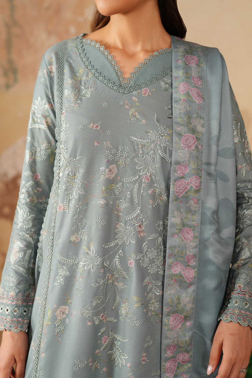 Pre Fall '25 By Iznik