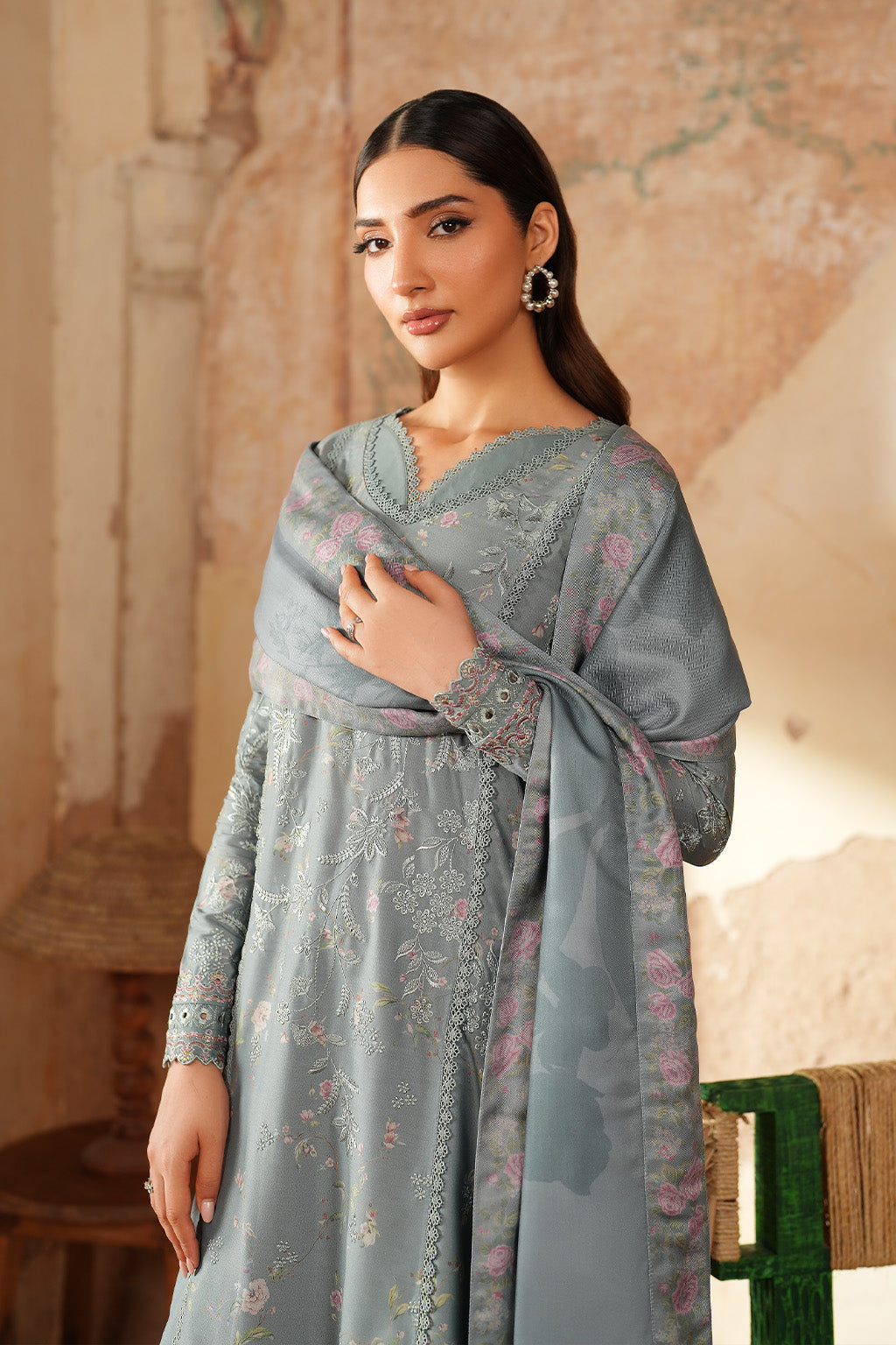 Pre Fall '25 By Iznik