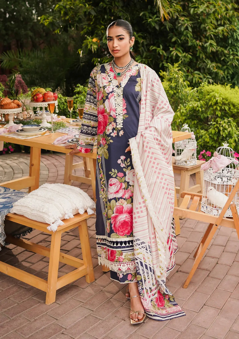 Elaf  Printed Lawn Collection 24 5B)