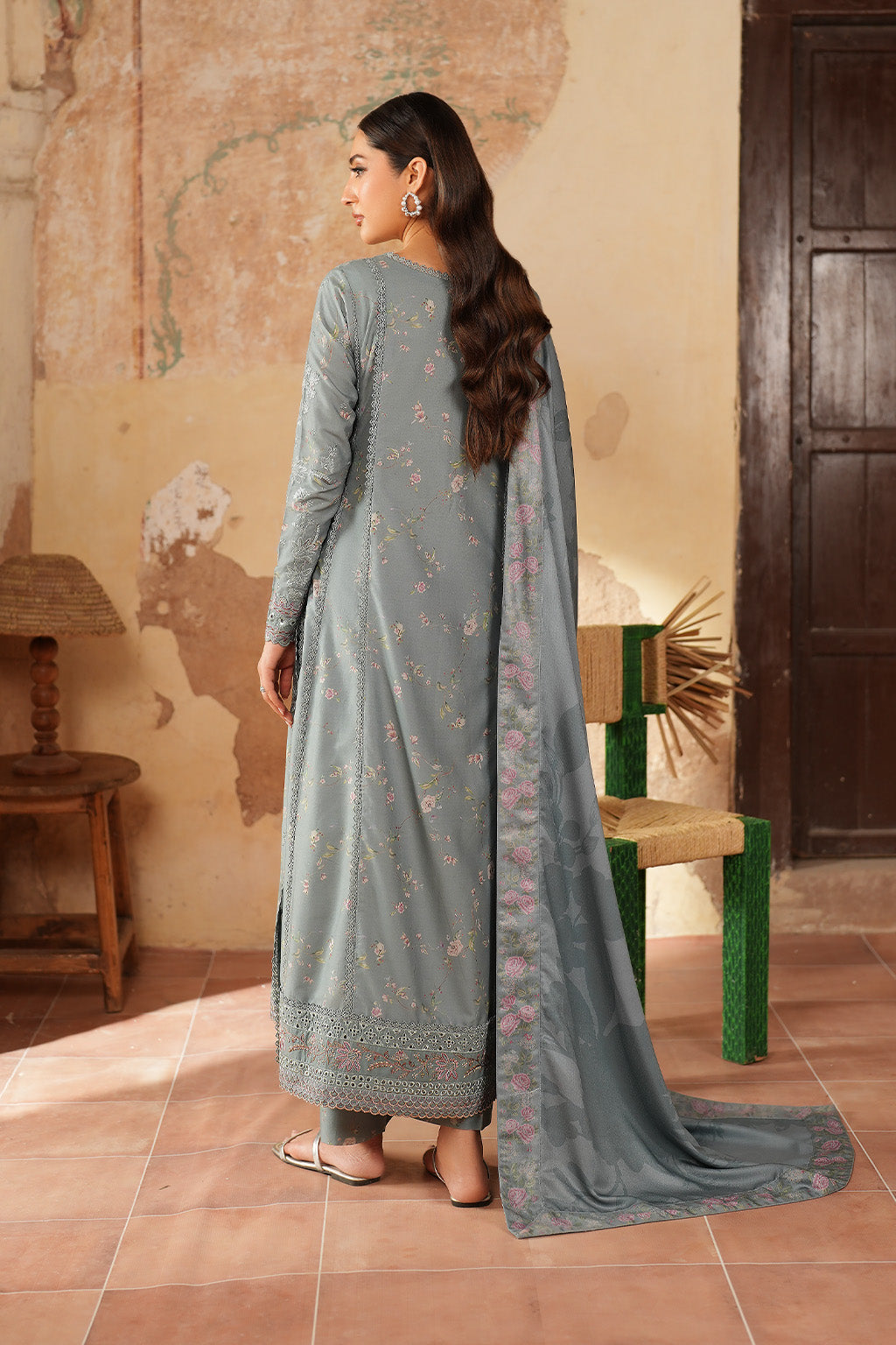 Pre Fall '25 By Iznik