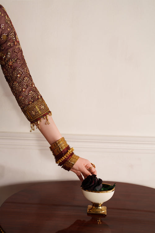 Baroque Chantelle Embroidered Collection 25