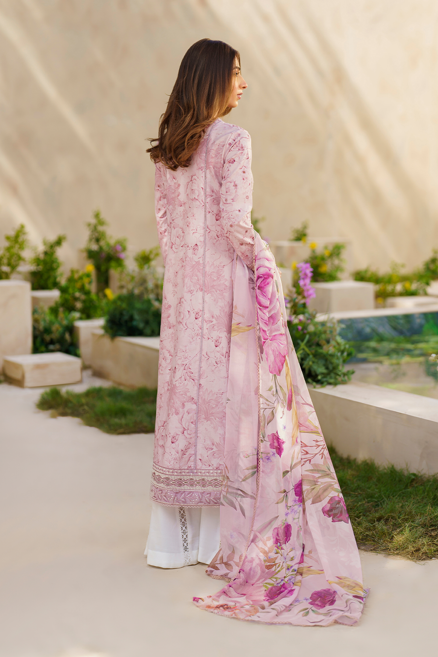 Iznik Festive Luxury Lawn Collection 24 (06)