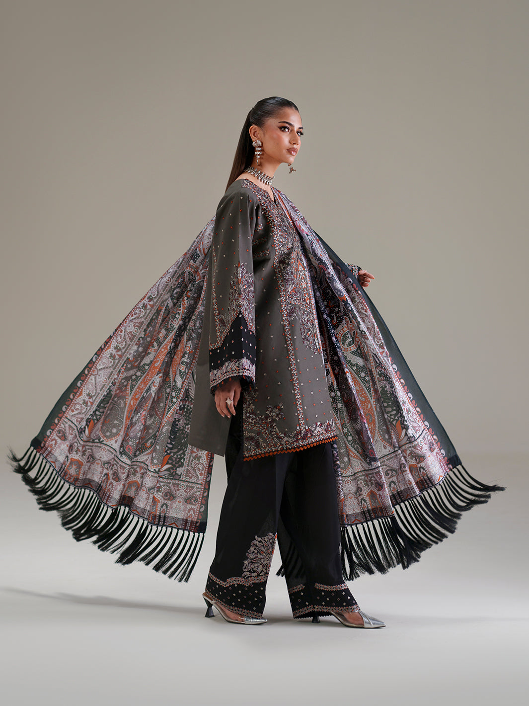 Binilyas Amour Luxury Lawn '26