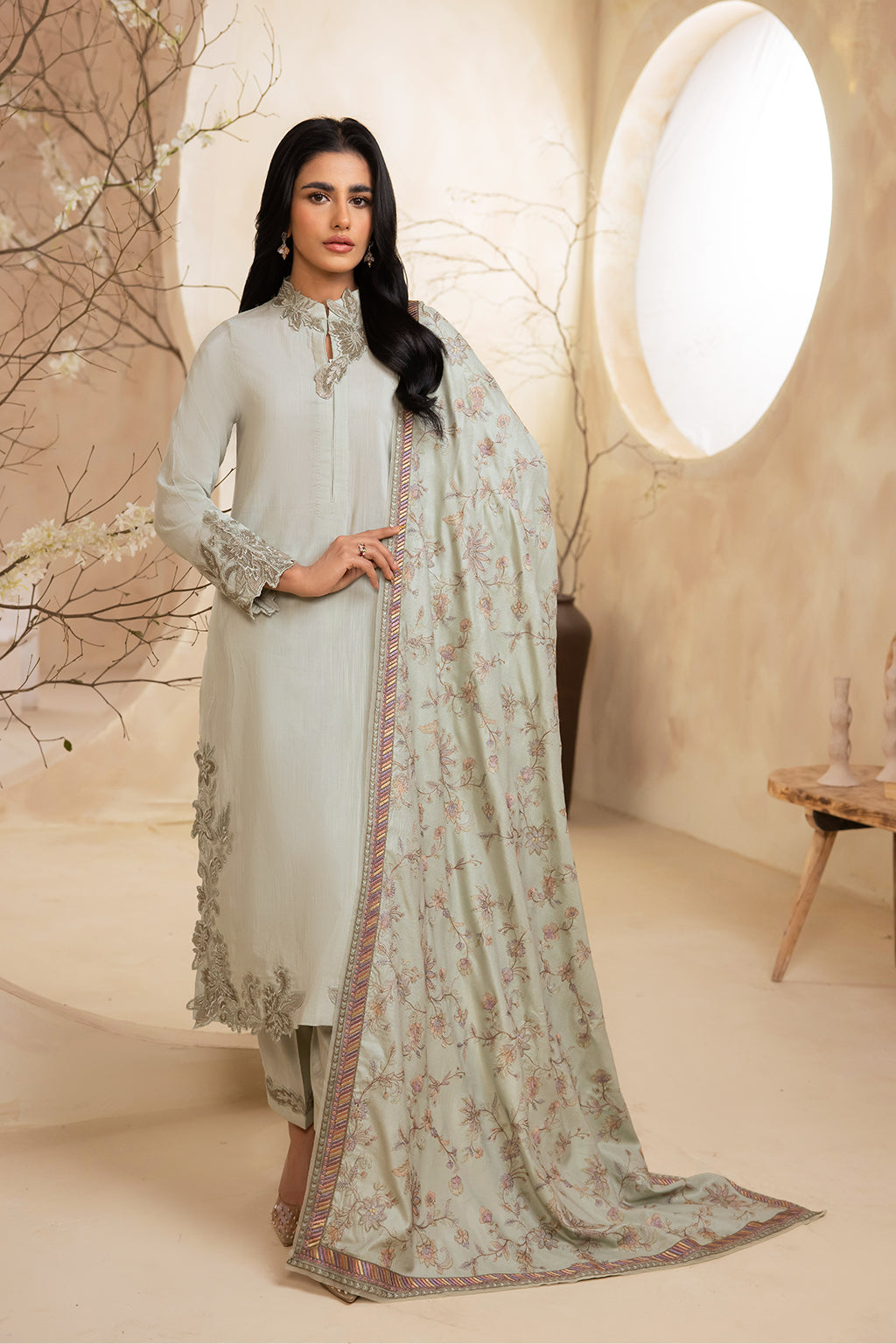 IZNIK Luxury Winter Collection 23 ( ILW-04 )