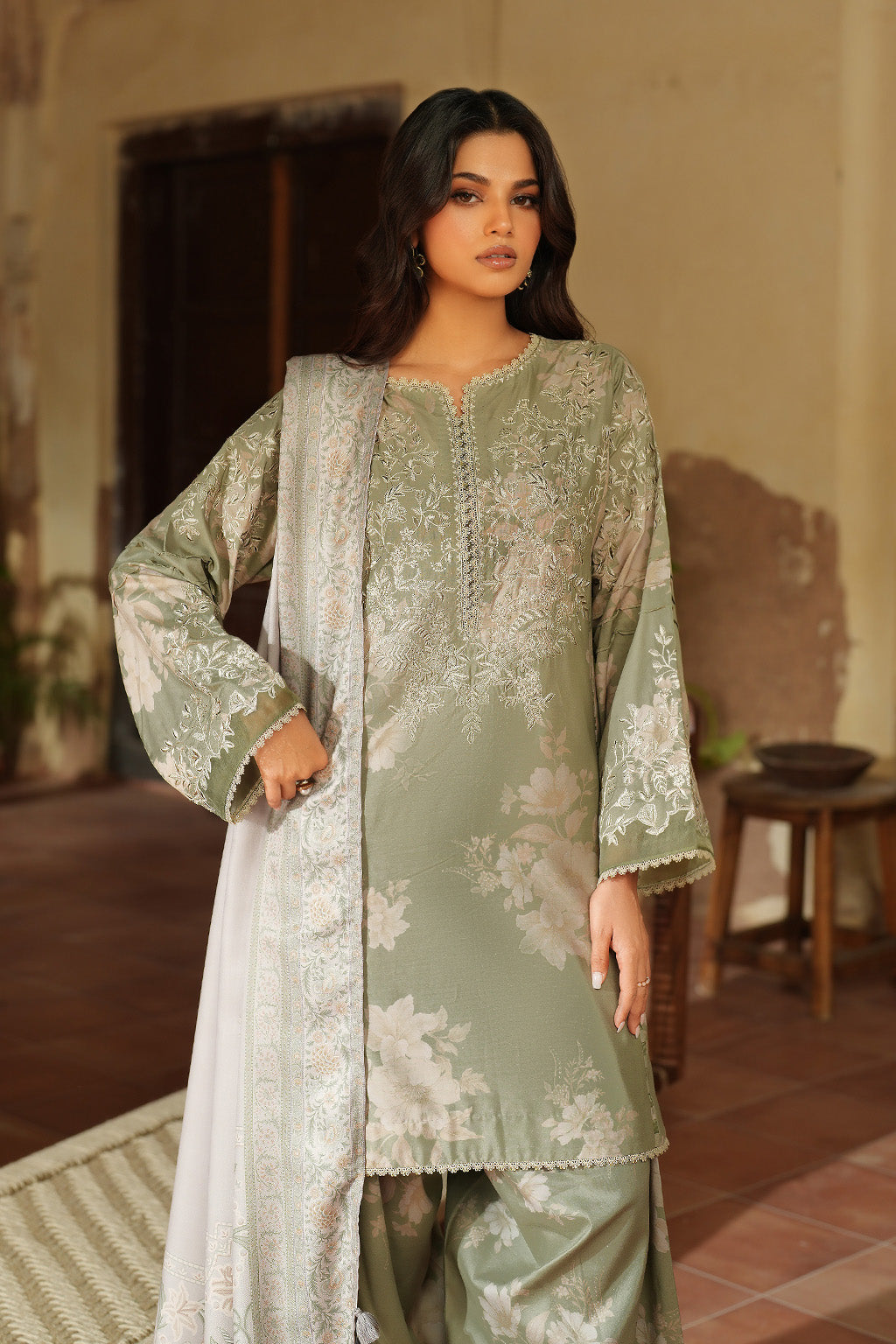 Pre Fall '25 By Iznik