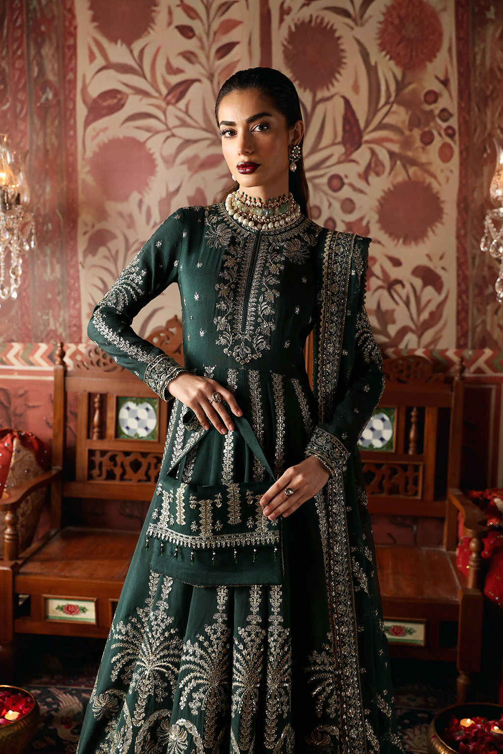 Afrozeh Divani Luxury Embroidered Silk Collection 07