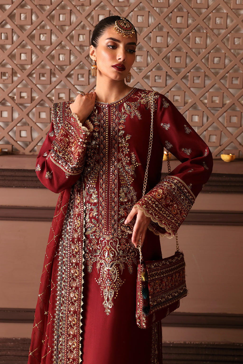 Afrozeh Divani Luxury Embroidered Silk Collection 05