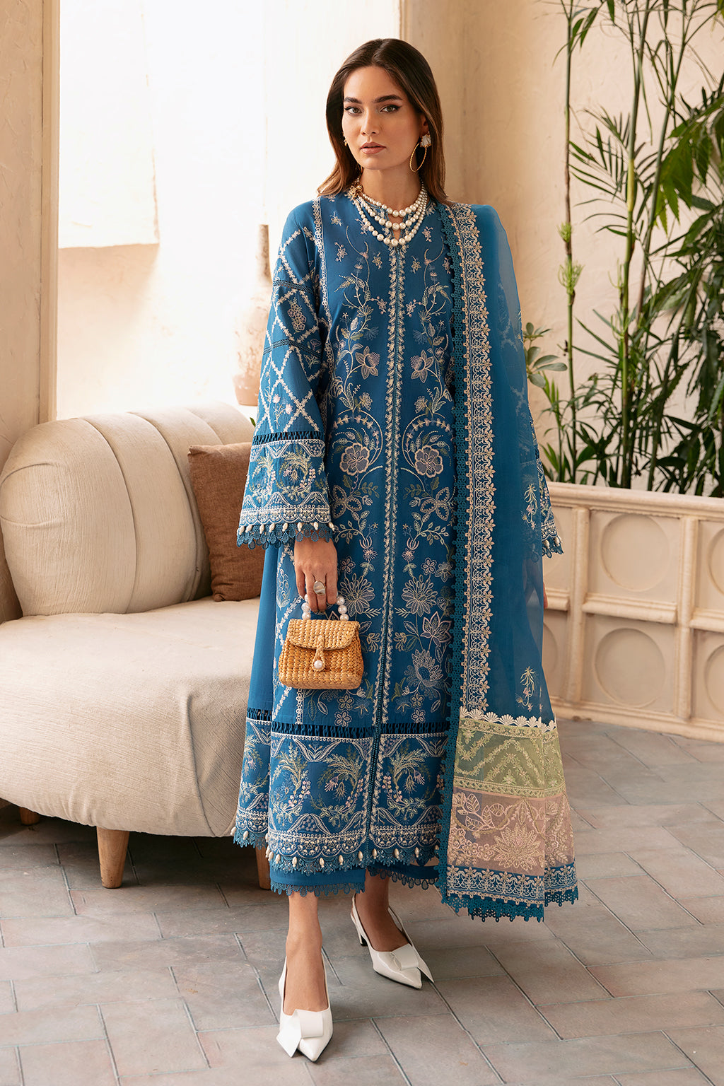 Afrozeh Cascade Luxury Lawn Collection '24 (06)