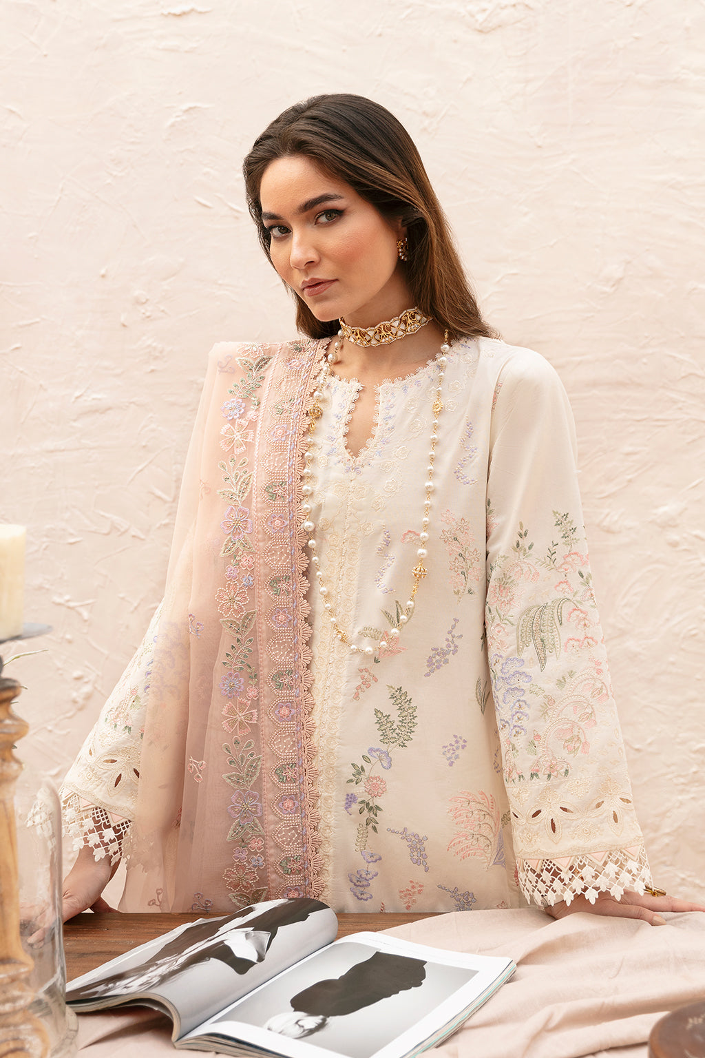 Afrozeh Cascade Luxury Lawn Collection '24 (05)