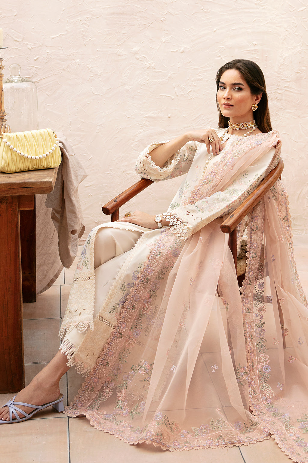 Afrozeh Cascade Luxury Lawn Collection '24 (05)